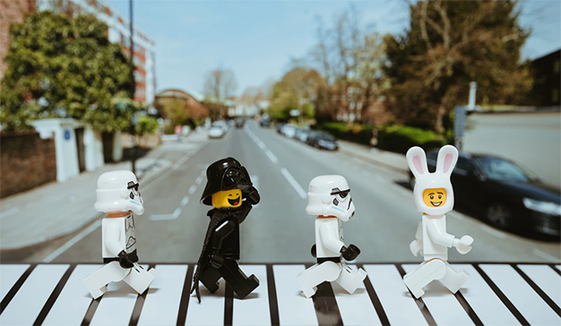 lego la marca mas amada jhonny yance
