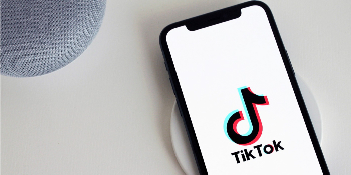 portada-de-articulo-sobre-tiktok-y-funcion-promote